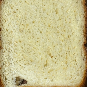 HB　アーモンドプードル入りふんわり食パン